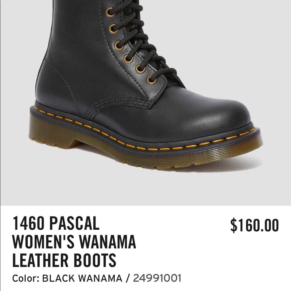 !ONLY WORN ONCE! Women’s Dr. Martens